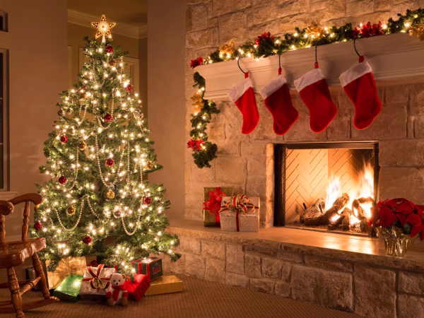 Minimalist v. Maximalist Christmas